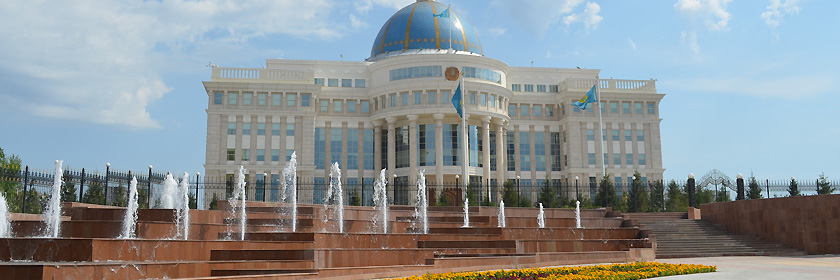 Reisen mit dem Auto in die Republik Kasachstan
